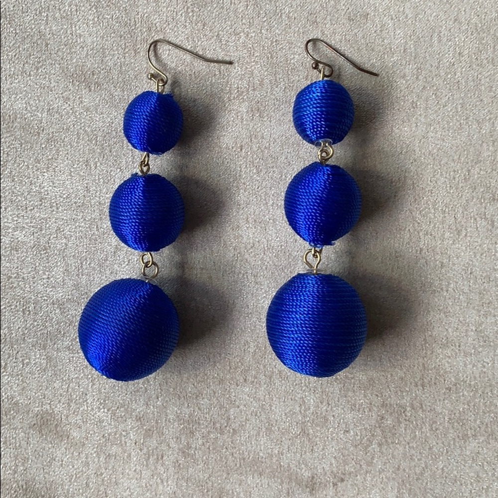 3-ball drop bauble earring in electric blue